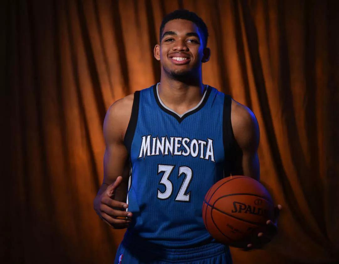 在攻防两端 在攻防两端