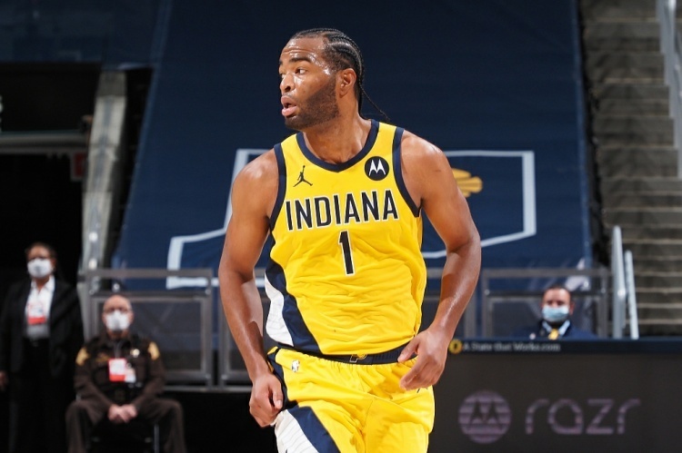 励表现出色 励表现出色