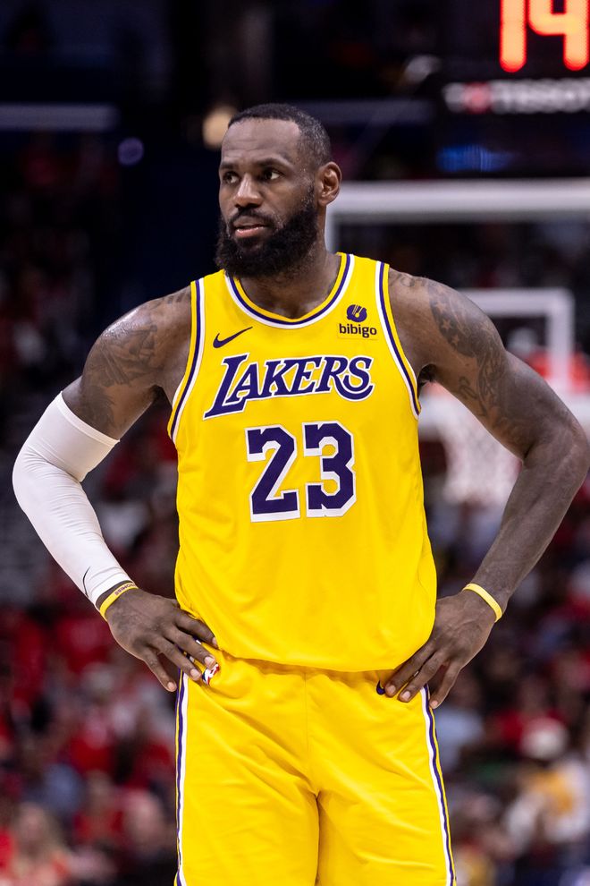 负手在于 负手在于