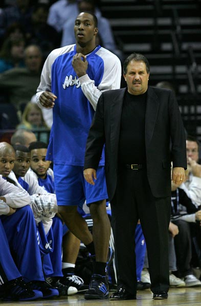 何他们在中 何他们在中